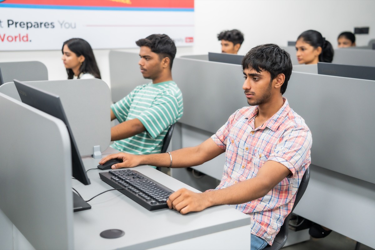 Cyber Security & Network Forensics Lab